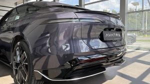 AVATR 06 MAX REEV RWD